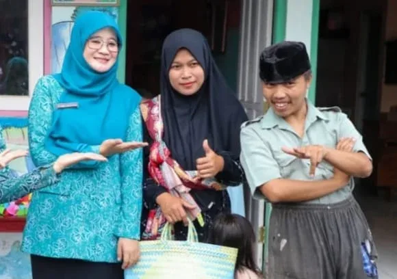 Gandeng Tiktoker Hasan Sule, Bunda PAUD Jateng Nawal Yasin Sosialisasikan Wajib PAUD 1 Tahun